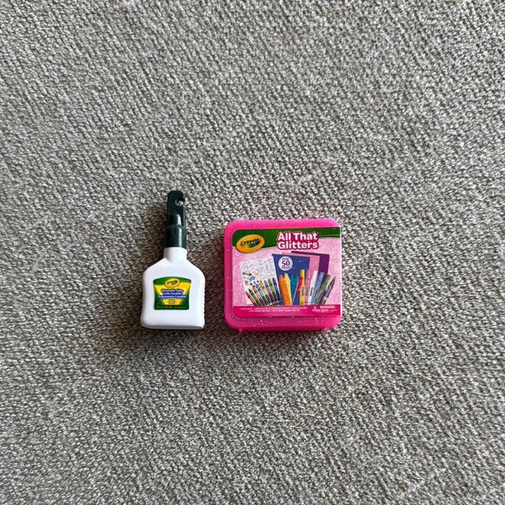 Crayola Mini Brands‎